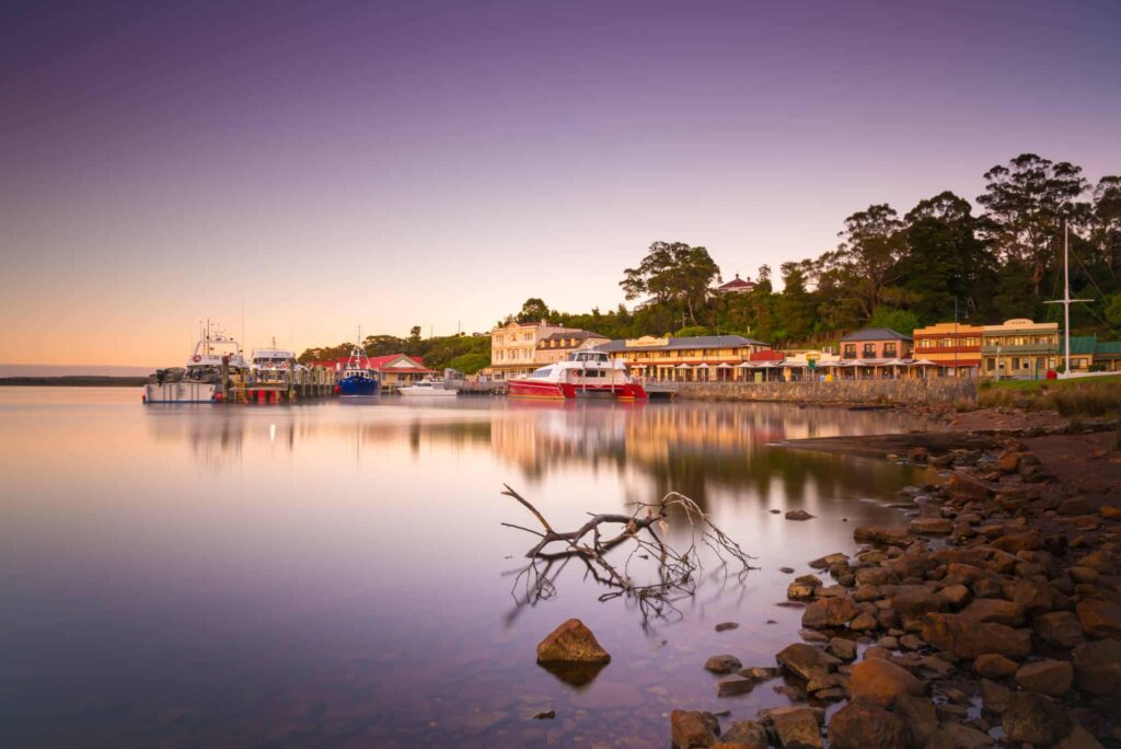 Strahan-waterfront-Paul-Fleming-129762